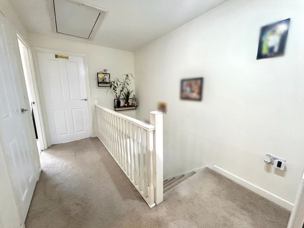 Property image 8 of 18