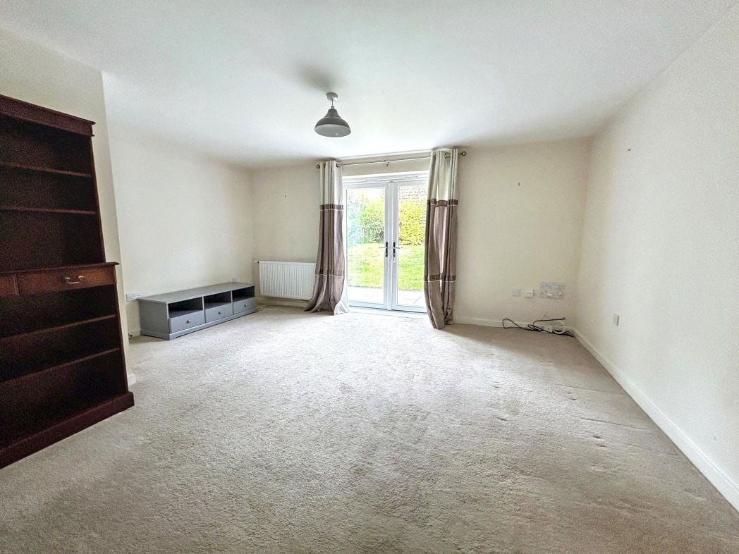 Property image 7 of 18