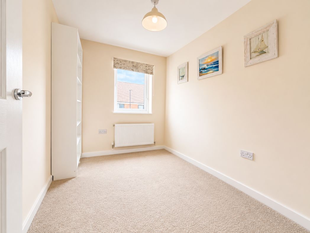 Property image 9 of 13