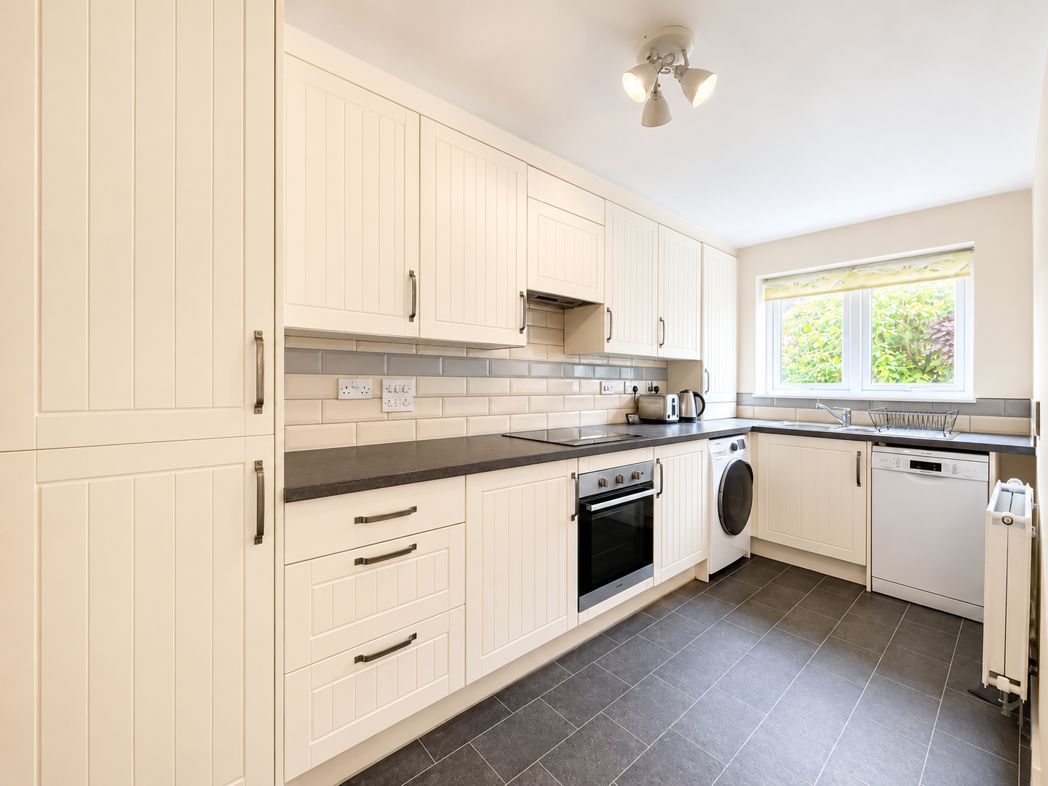 Property image 2 of 13