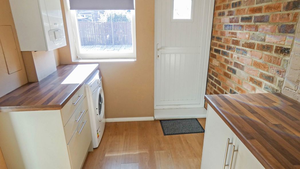 Property image 5 of 9