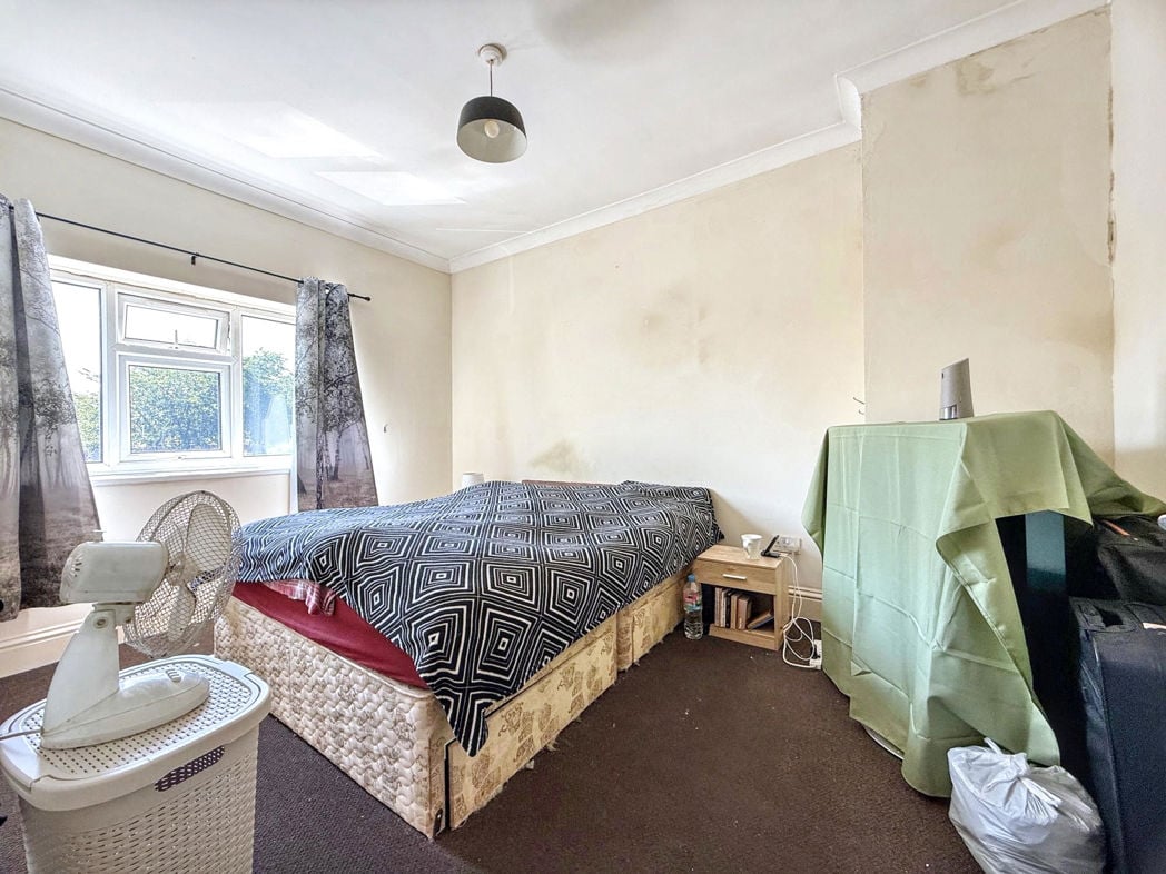 Property image 11 of 13