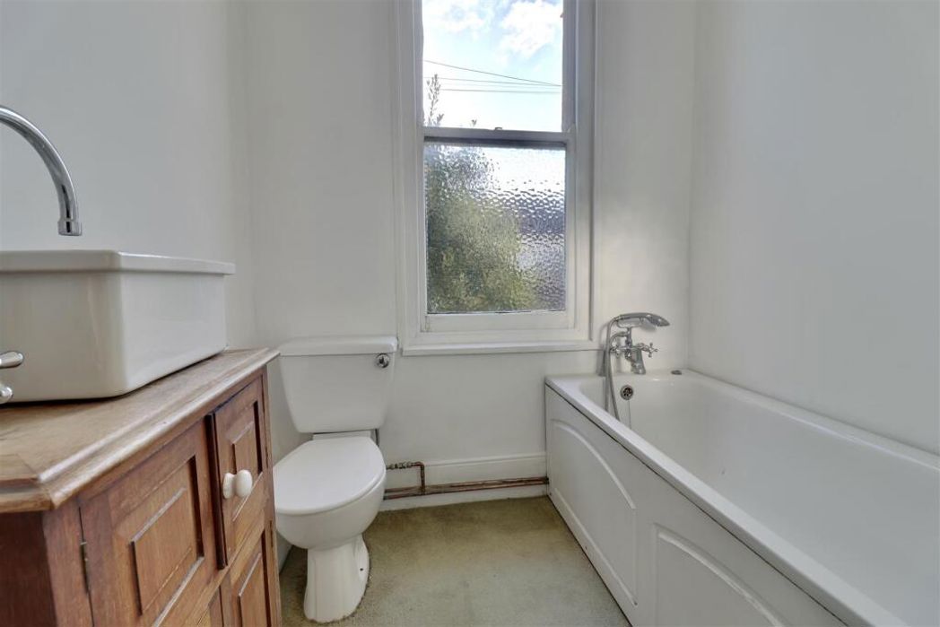 41 , Portsmouth, Hampshire, PO2 0HQ