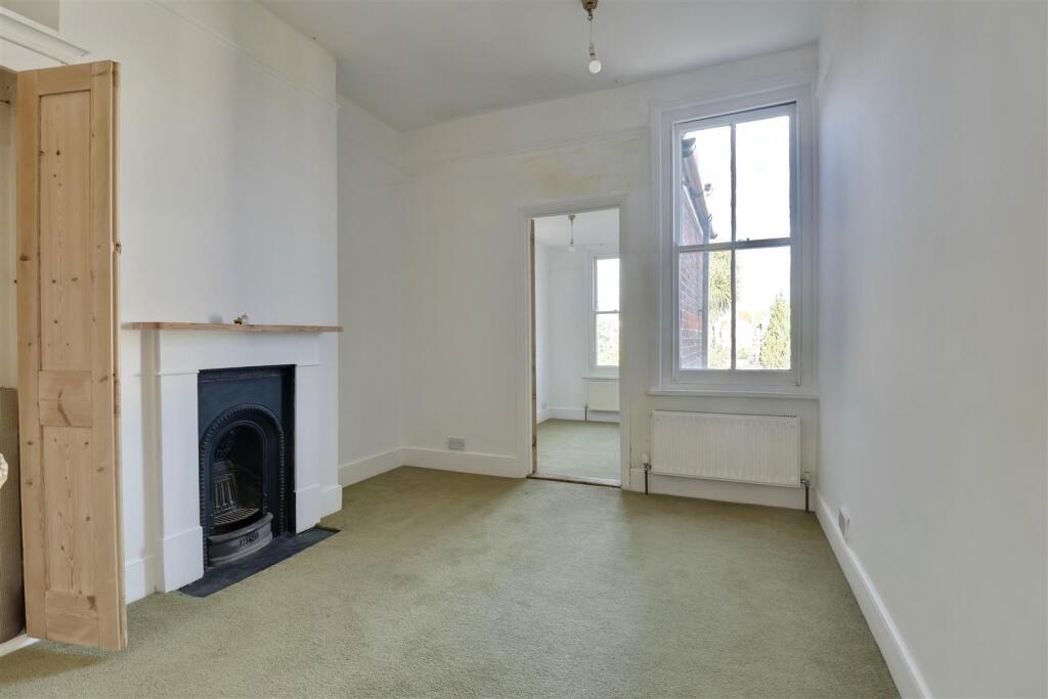 41 , Portsmouth, Hampshire, PO2 0HQ