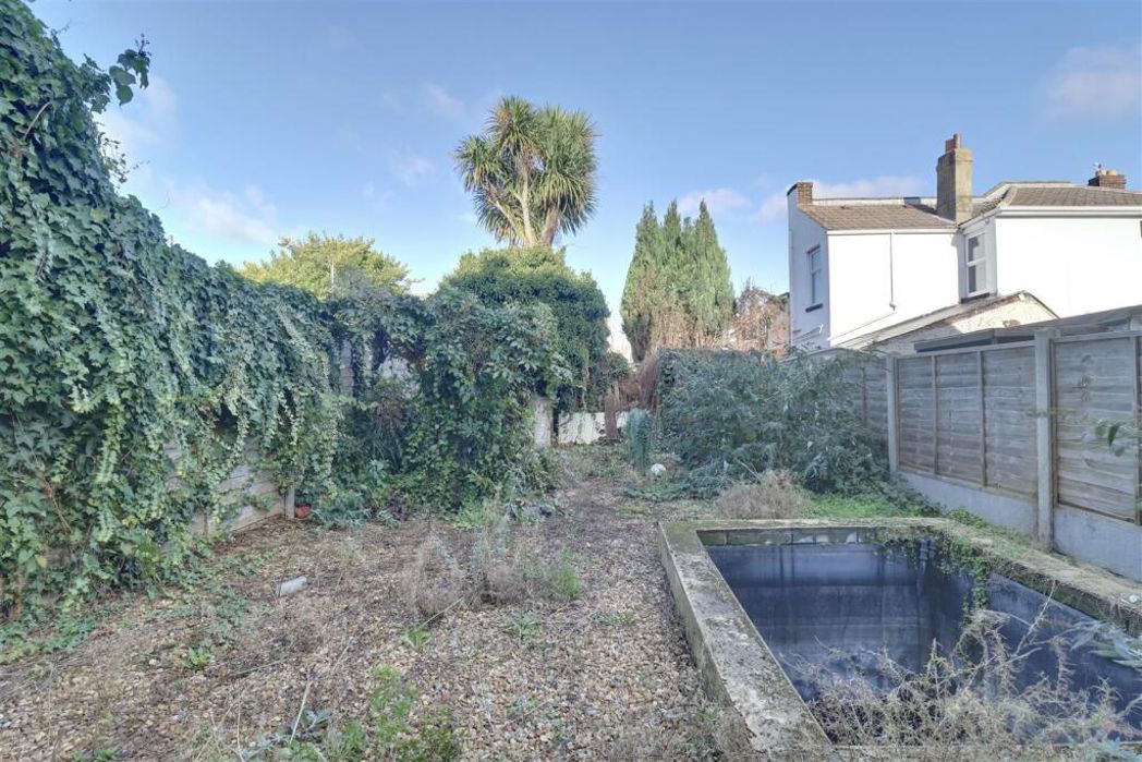 41 , Portsmouth, Hampshire, PO2 0HQ