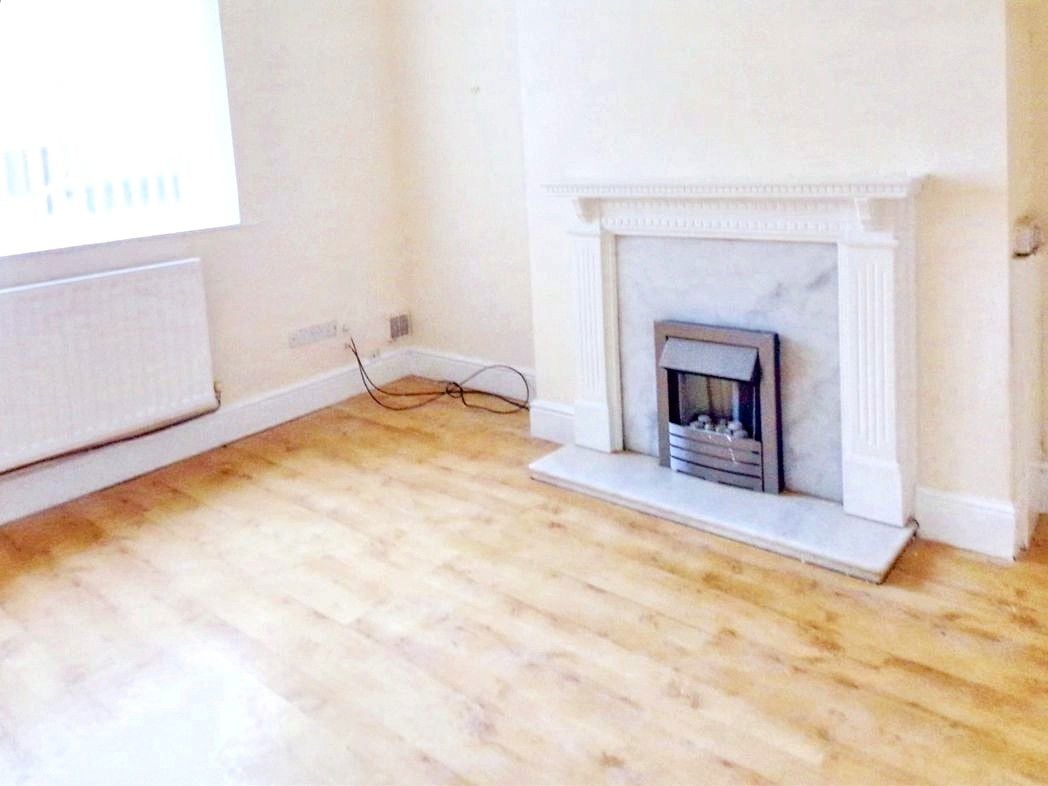 Property image 2 of 10