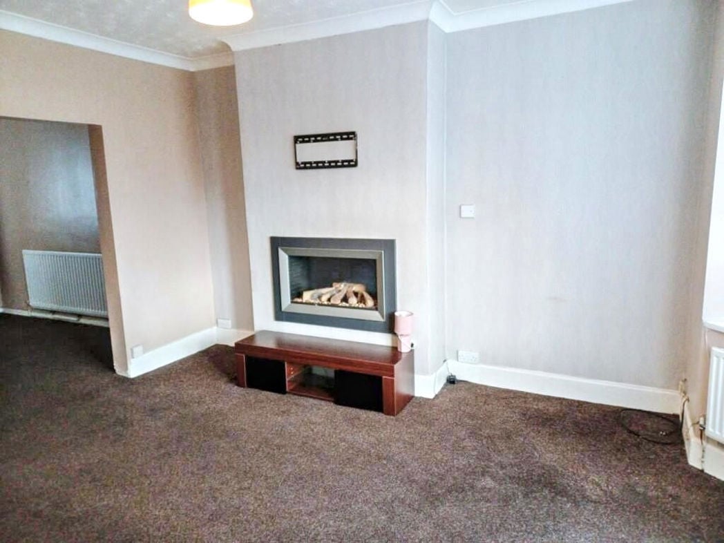Property image 4 of 12