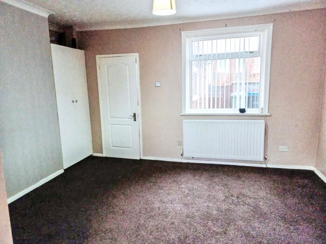 Property image 6 of 12