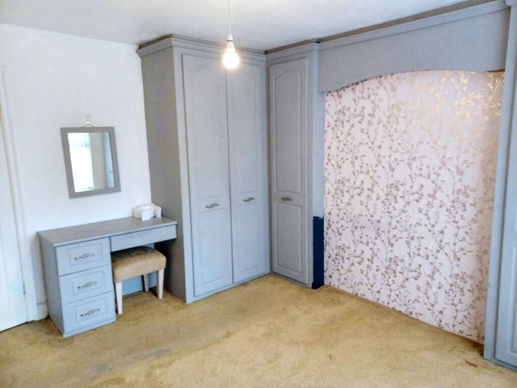 Property image 10 of 12