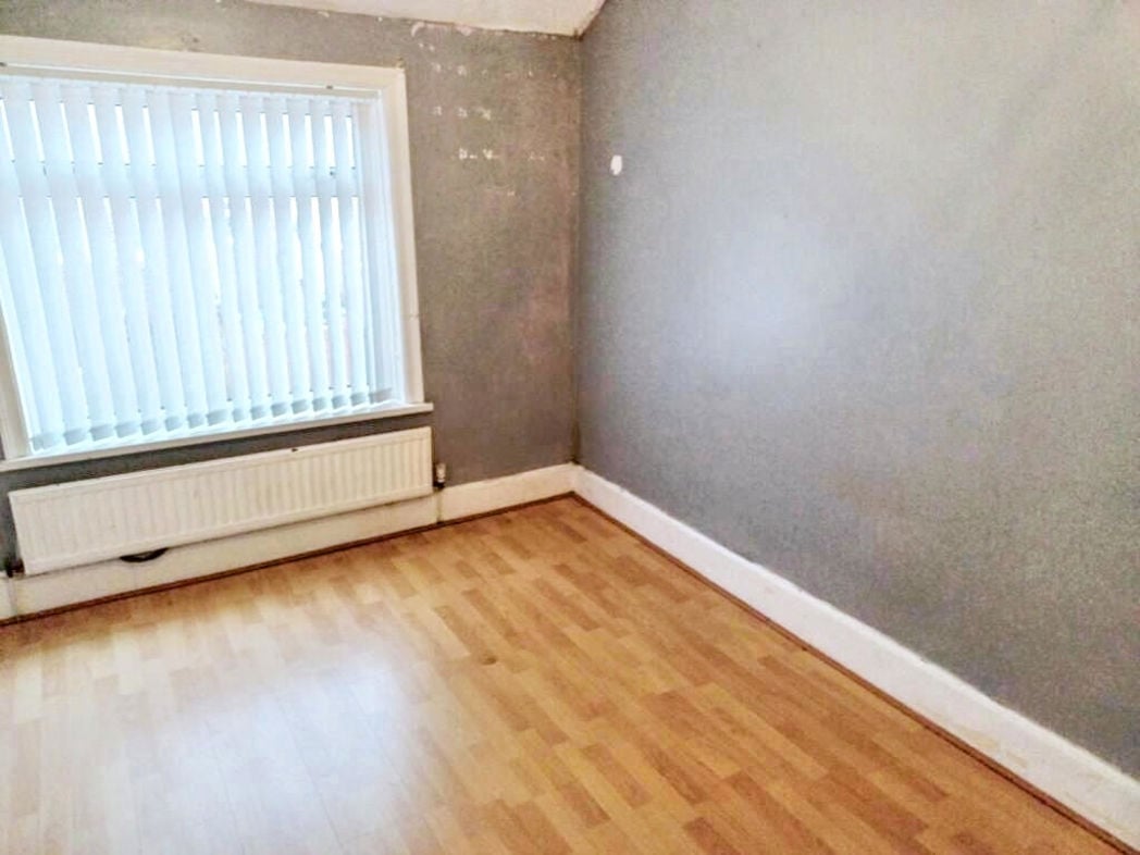 Property image 11 of 12