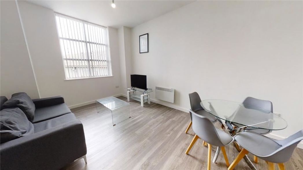 Property image 3 of 11