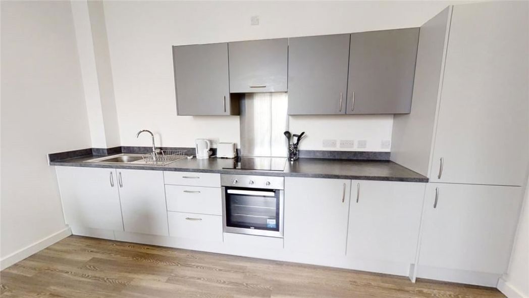 Property image 4 of 11