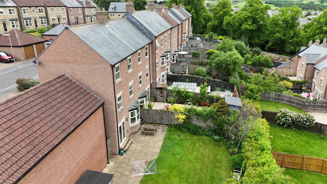 Property image 25 of 27
