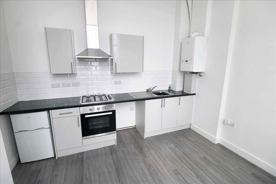 Property image 3 of 9
