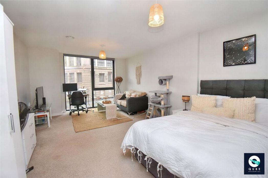 Property image 2 of 7