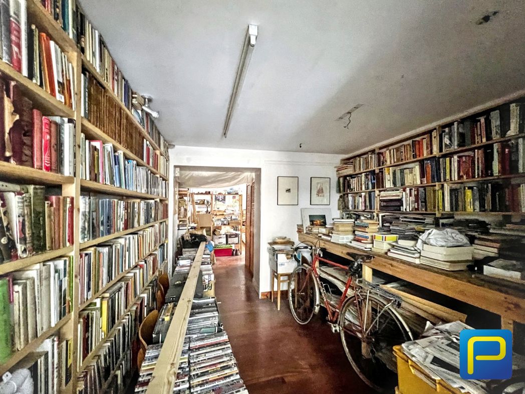 Property image 11 of 39