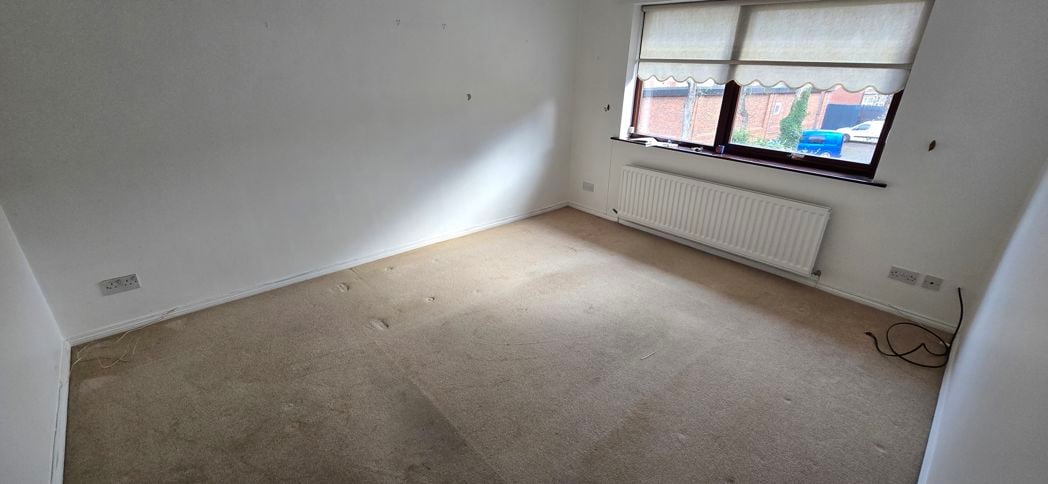 Property image 2 of 10