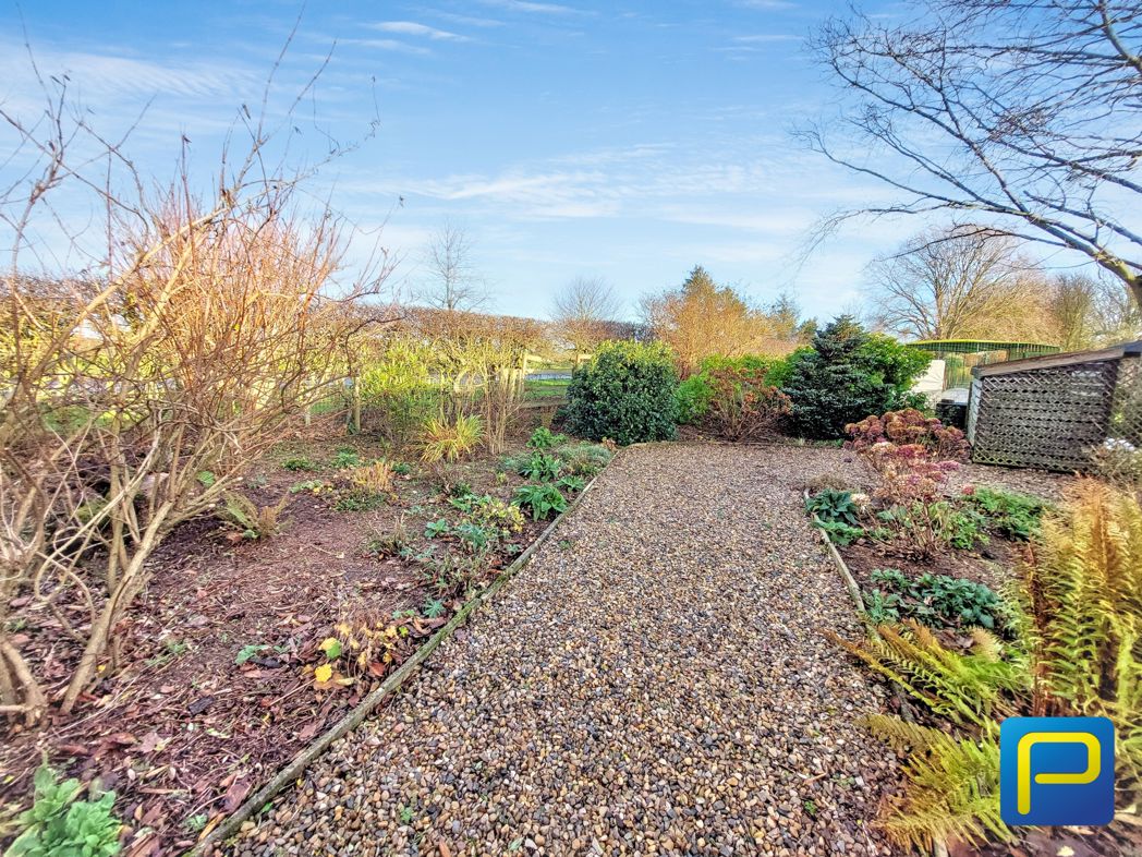 Property image 25 of 31