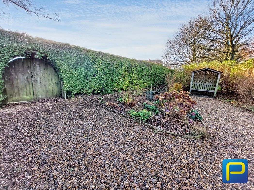 Property image 26 of 31