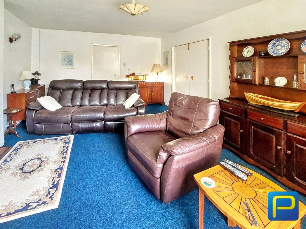Property image 10 of 31