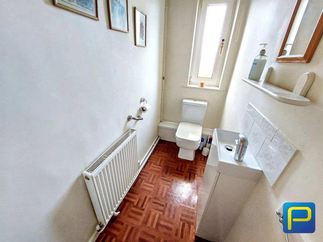 Property image 5 of 31
