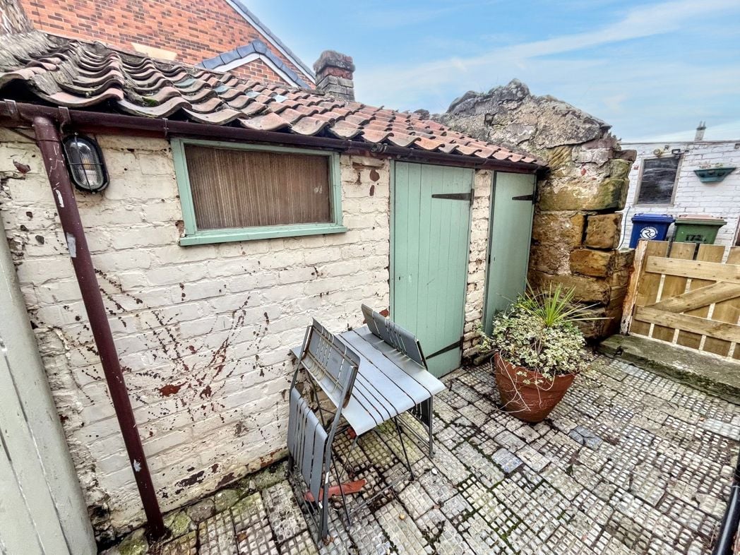 Property image 11 of 16