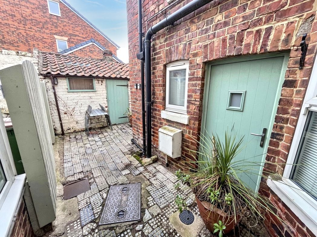 Property image 10 of 16