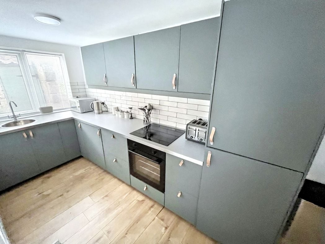 Property image 14 of 16
