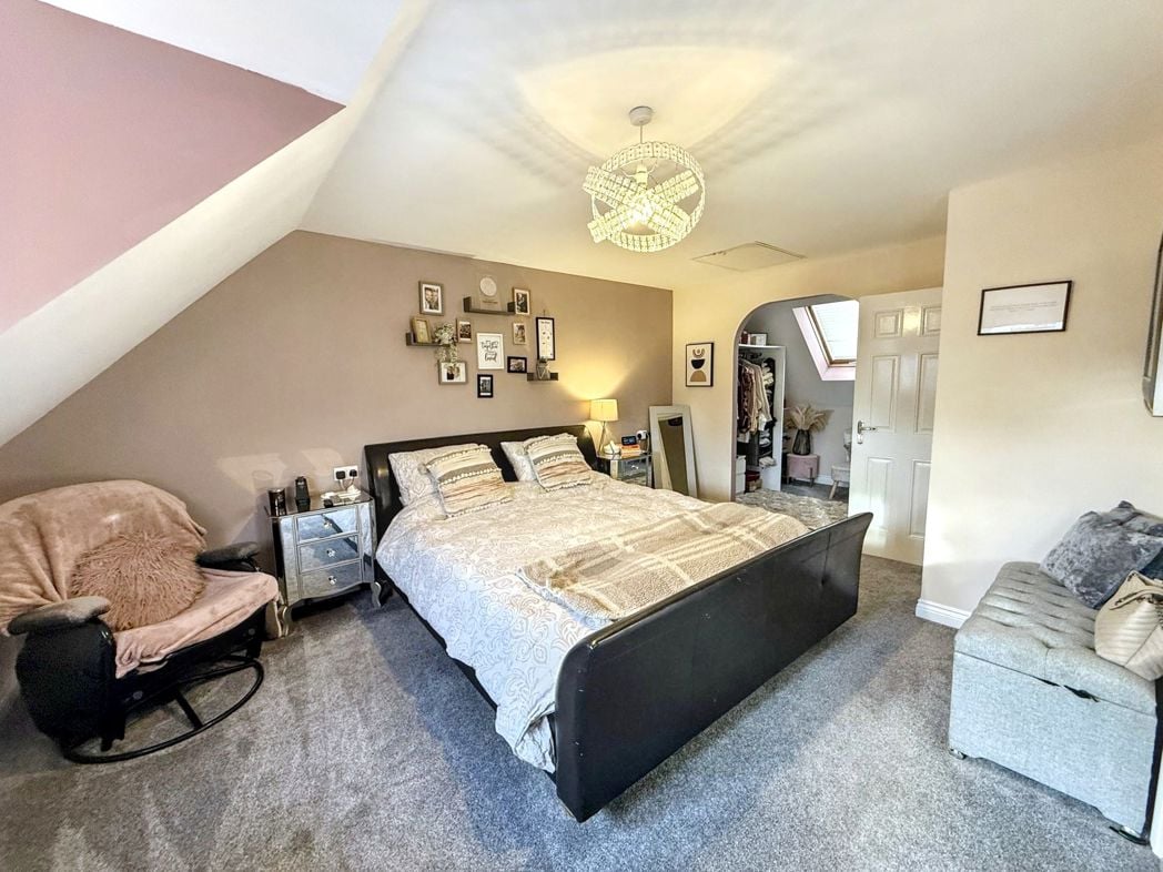 Property image 12 of 15