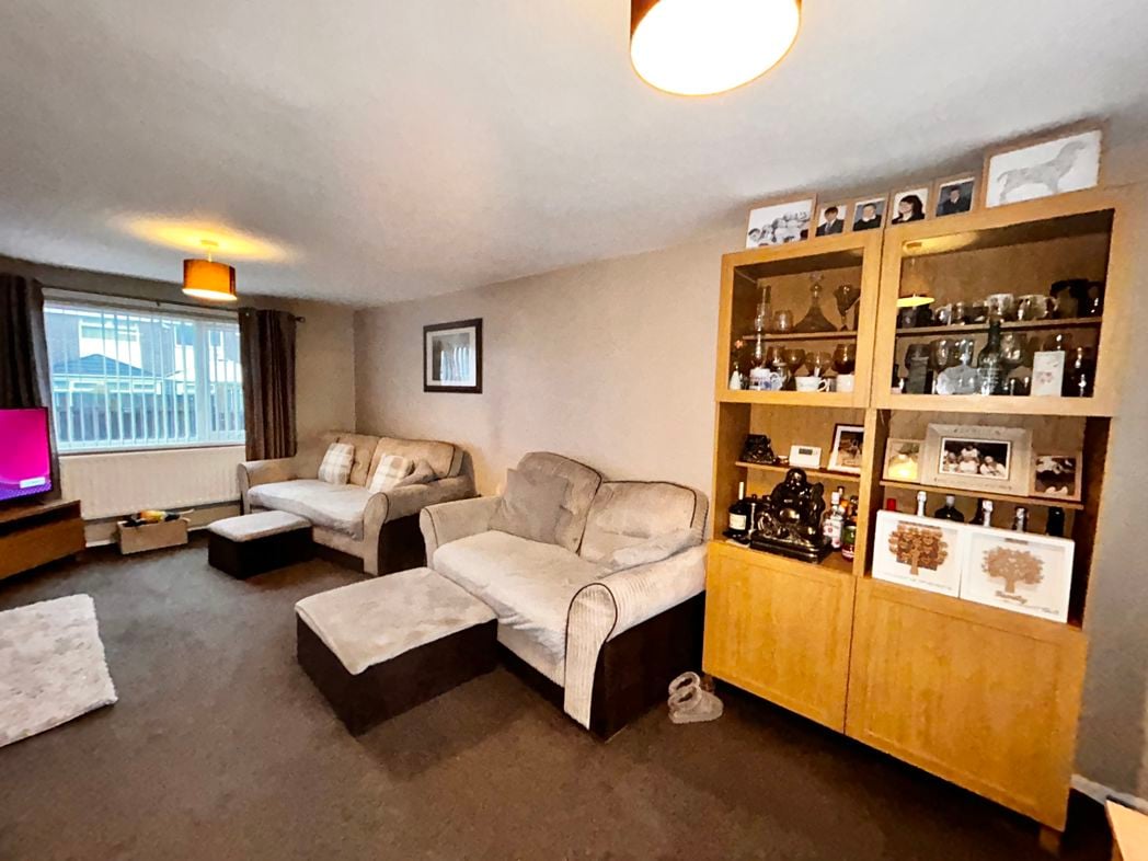 Property image 6 of 13