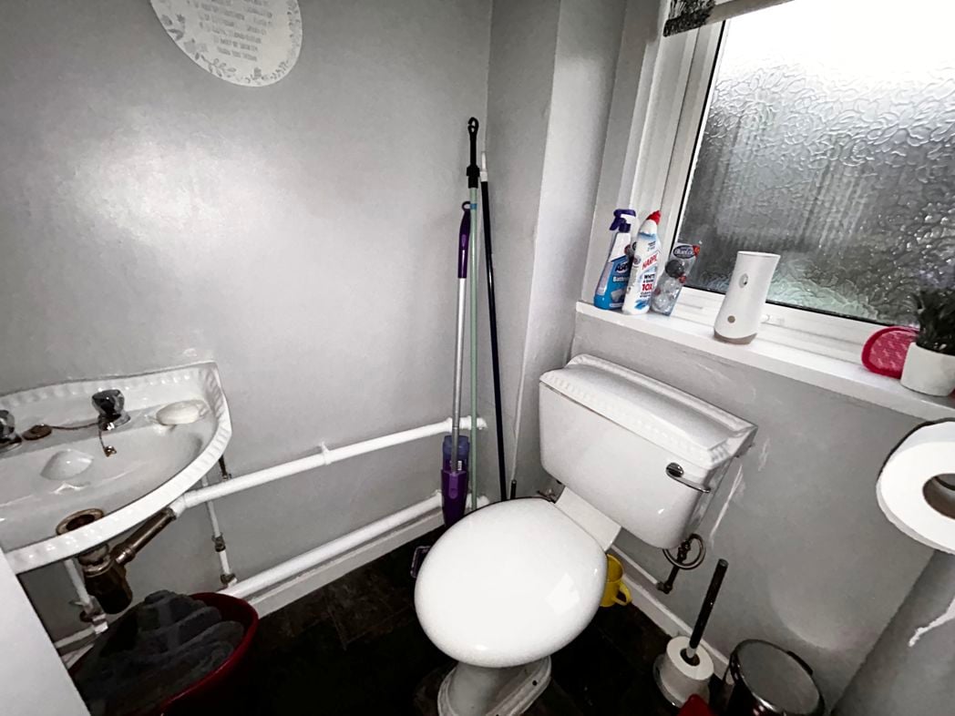 Property image 4 of 13