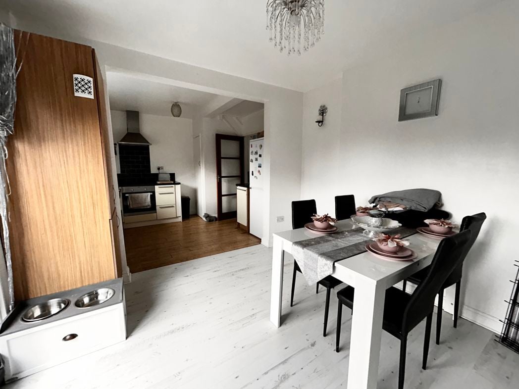 Property image 6 of 12