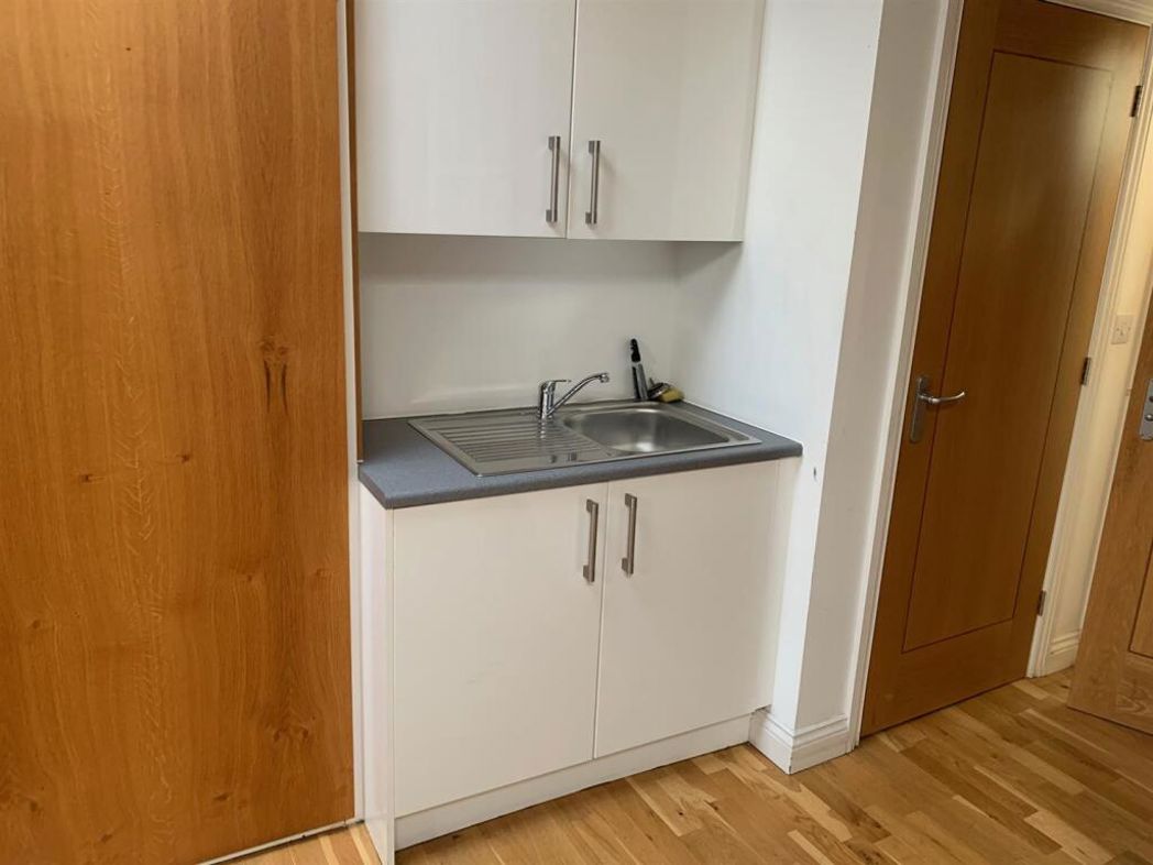 Property image 5 of 15