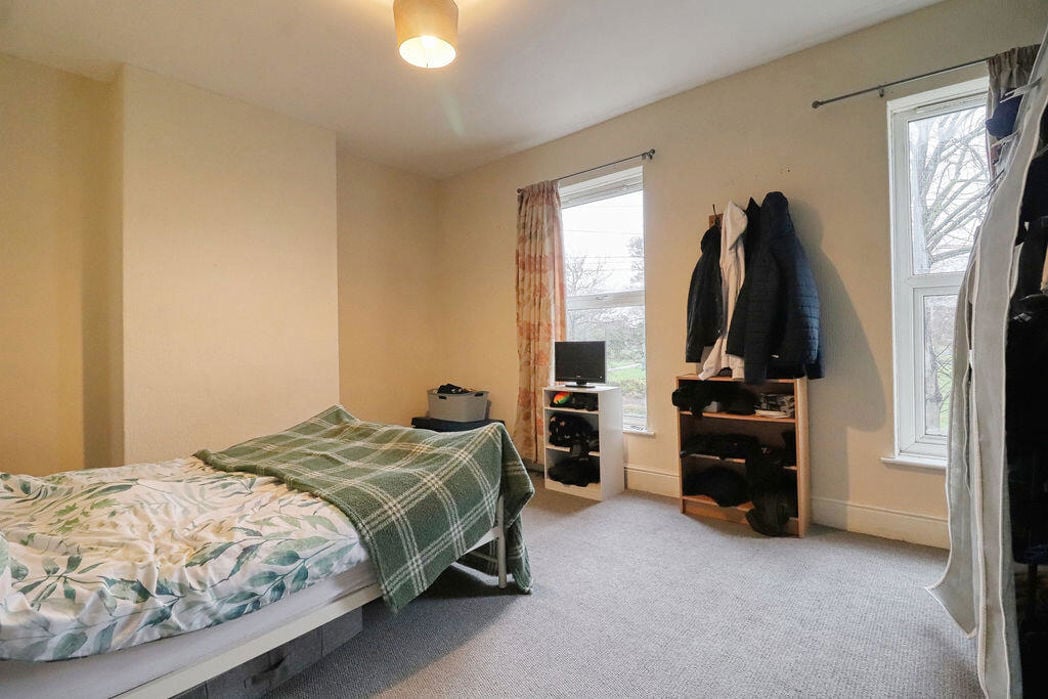 Property image 6 of 11
