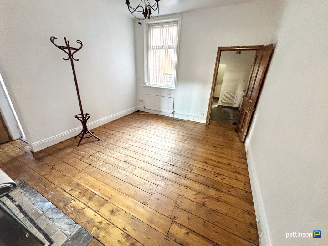 Property image 2 of 9