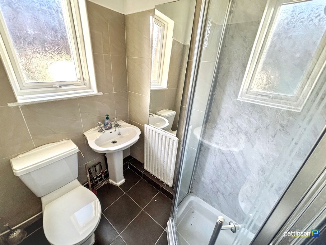 Property image 8 of 9