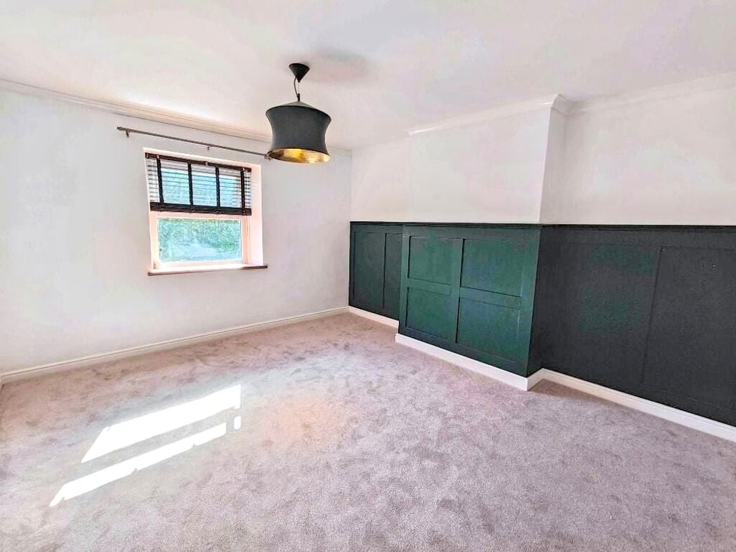 Property image 3 of 17