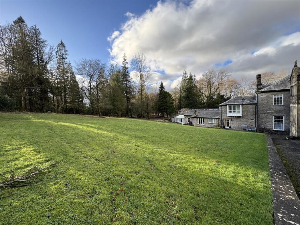 Property image 3 of 30