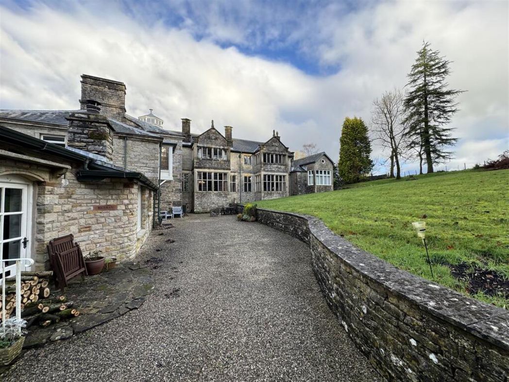 Property image 18 of 30