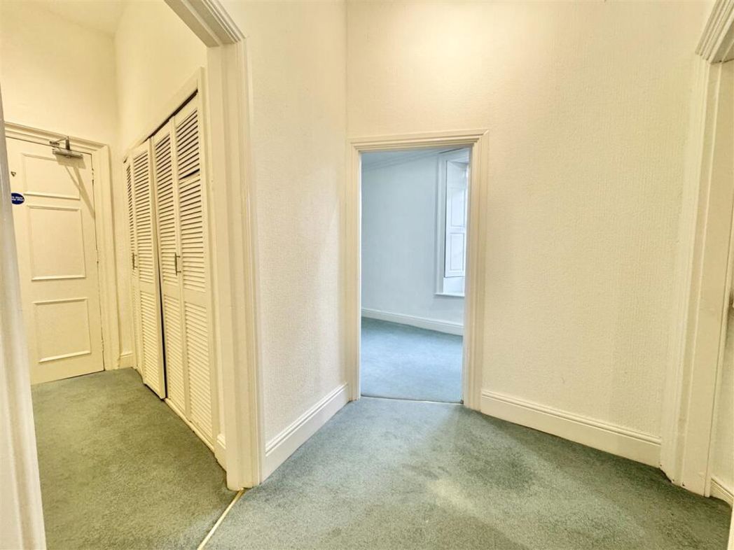 Property image 13 of 30