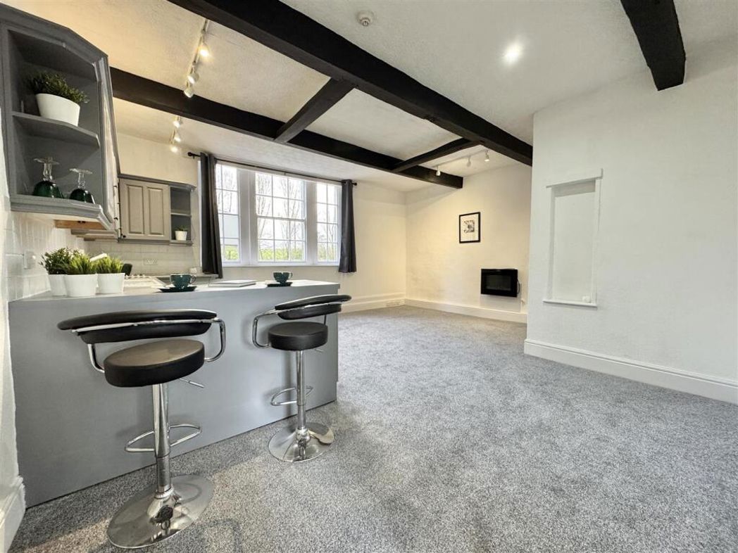 Property image 5 of 30