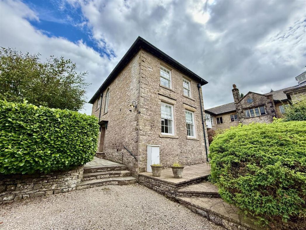 Property image 36 of 46