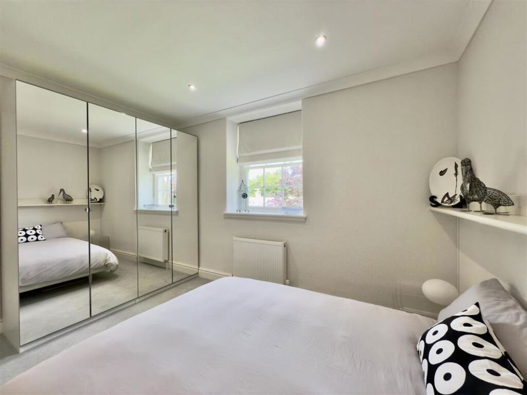 Property image 15 of 46