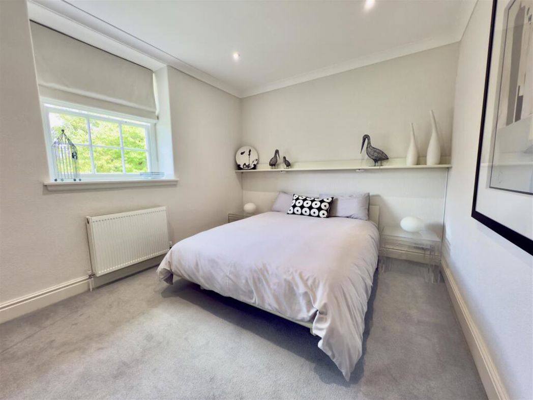 Property image 16 of 46
