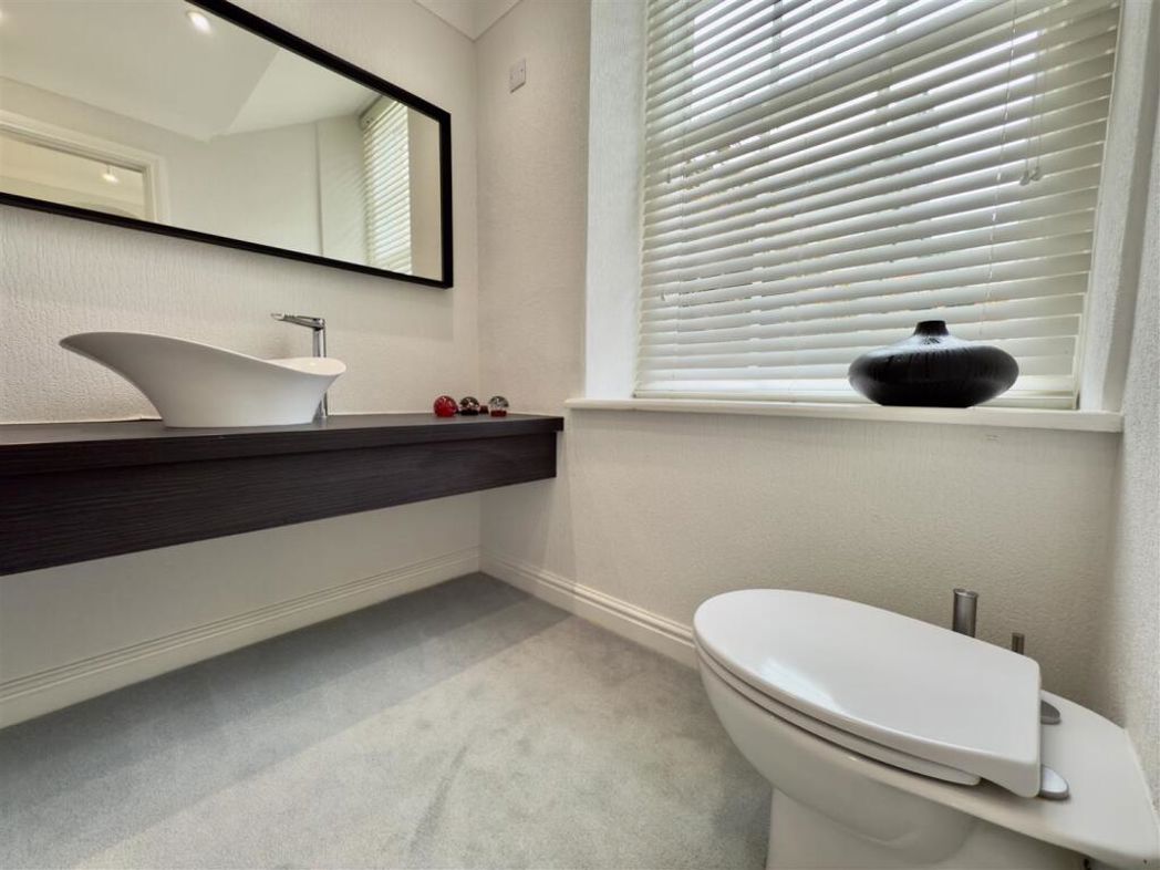 Property image 34 of 46