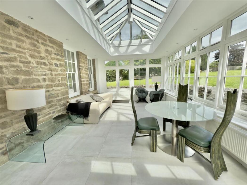 Property image 30 of 46