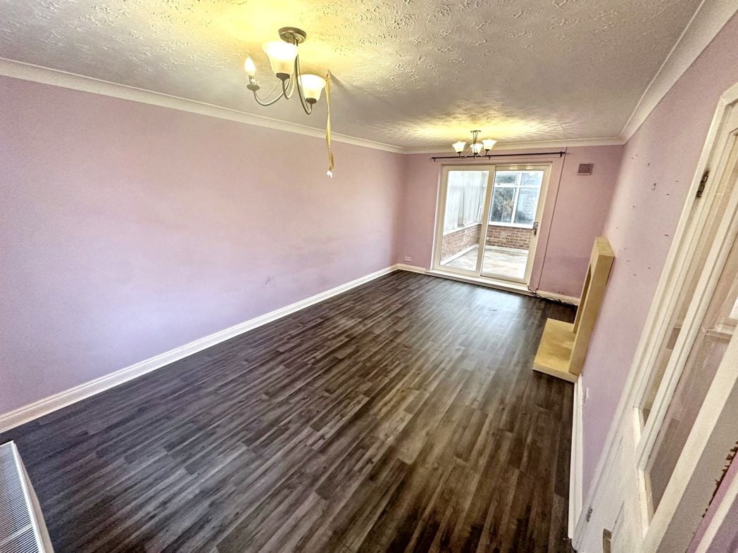 Property image 4 of 15