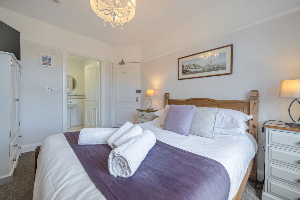 Meadowcroft Guest House, Kendal, Cumbria, LA8 9PY