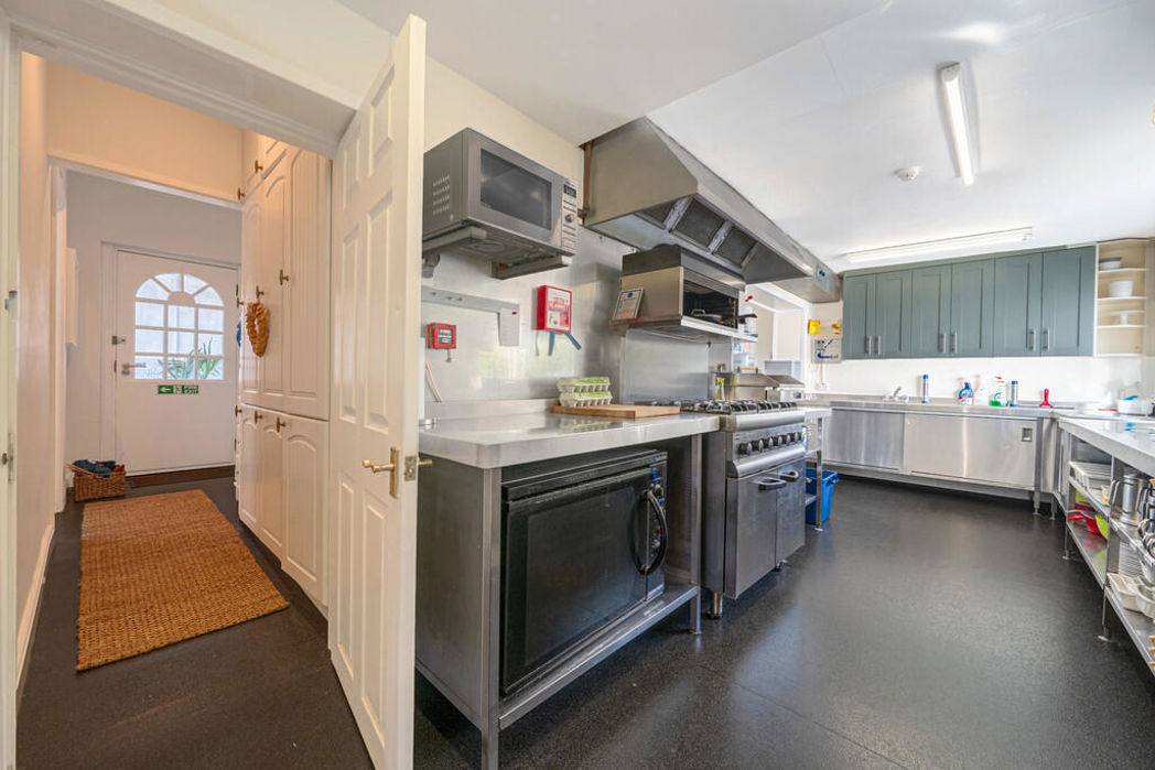 Meadowcroft Guest House, Kendal, Cumbria, LA8 9PY