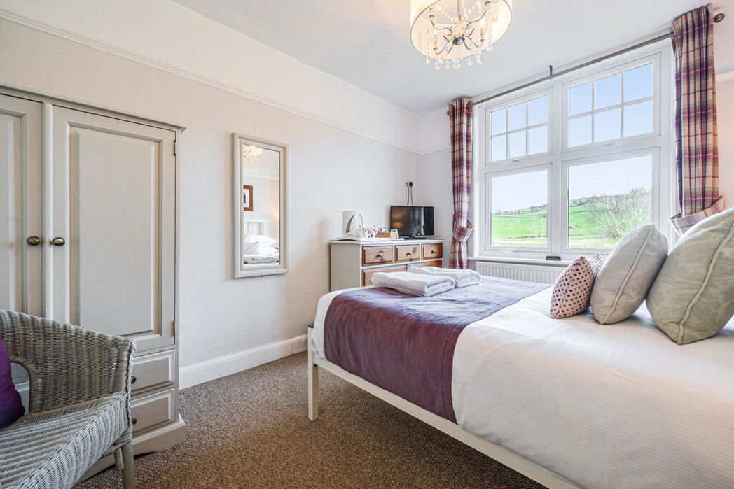 Meadowcroft Guest House, Kendal, Cumbria, LA8 9PY